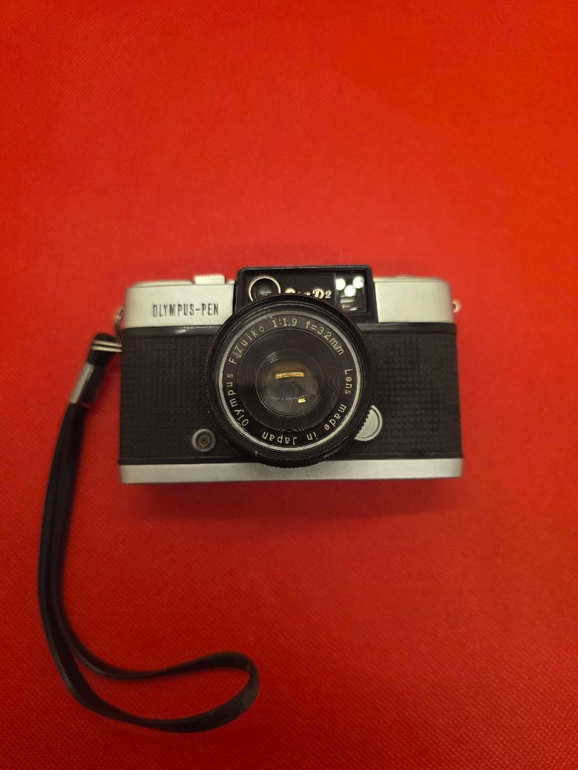 Olympus Pen-D フィルムカメラ