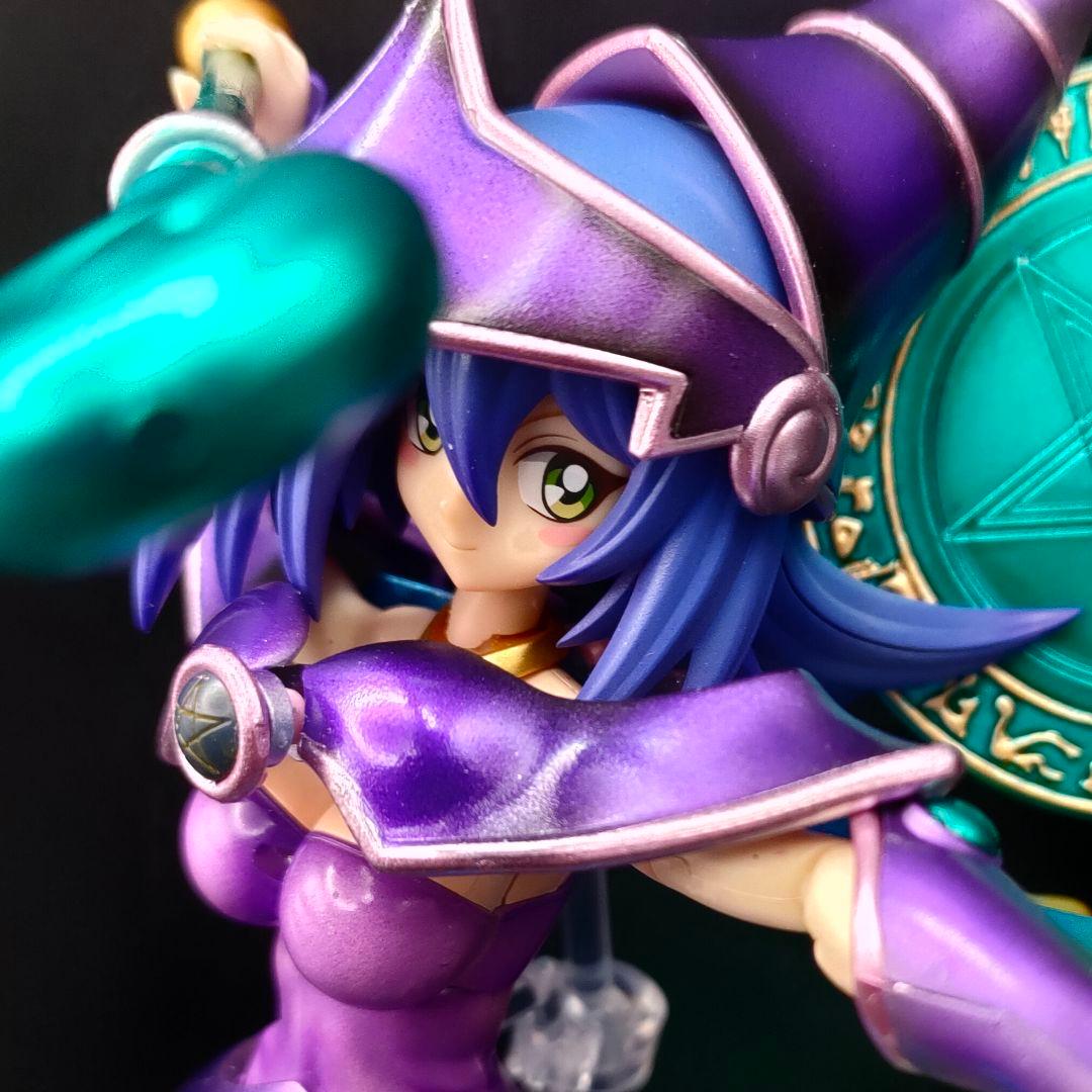 ブラック・マジシャン・ガール　クロスフレーム　遊戯王　初期師匠