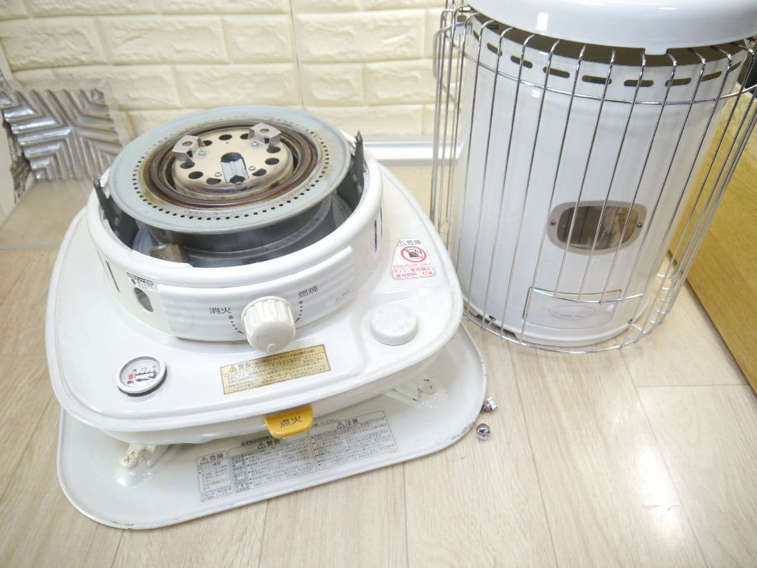 送料無料中◆2014◆コロナ　ホワイト　石油ストーブ 安全ガード付き