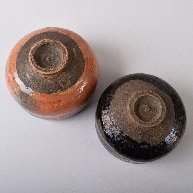 茶道具　楽吉左衛門　赤楽茶碗　黒楽茶碗　2点まとめて　V R8463