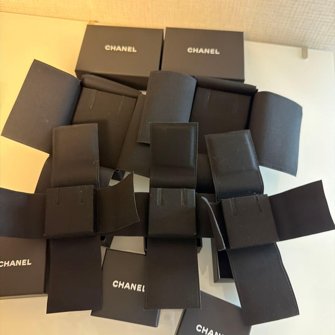 chanel 空箱　ピアス