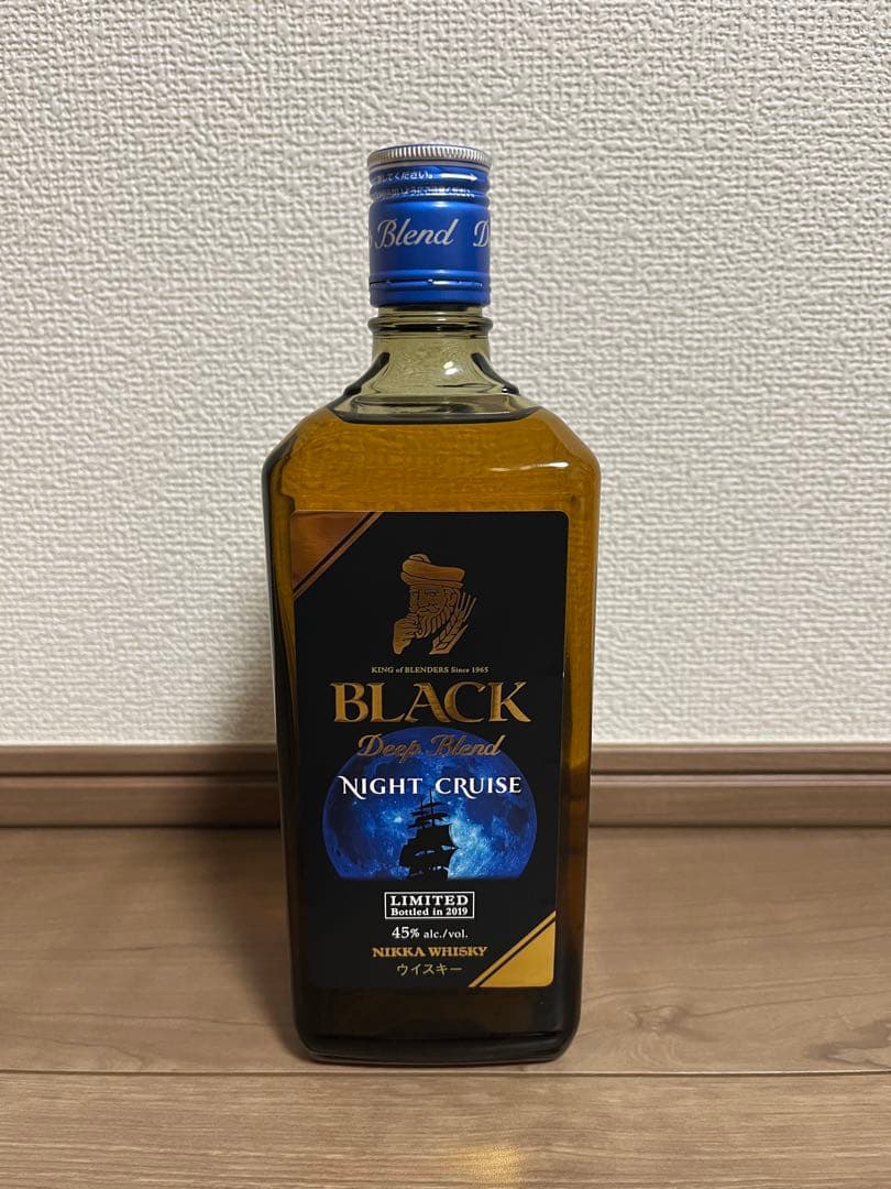 ブラックニッカ　ディープブレンドナイトクルーズ700ml