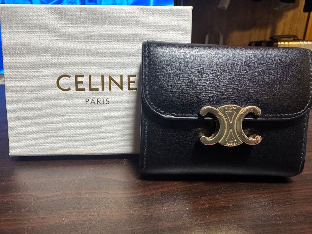 セリーヌ財布