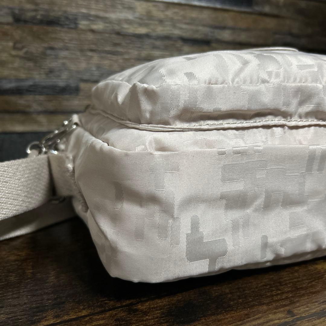 Kipling（キプリング）ABANU M クロスボディバッグ　美品