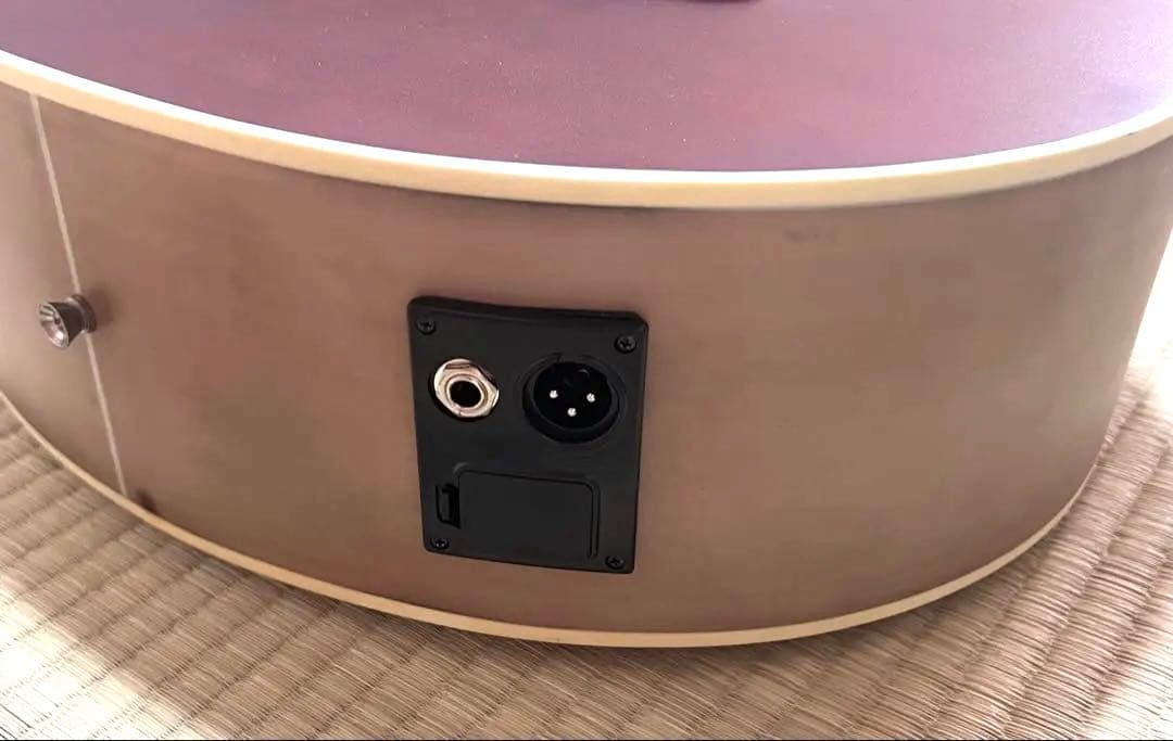 アコースティックベース　URIEL