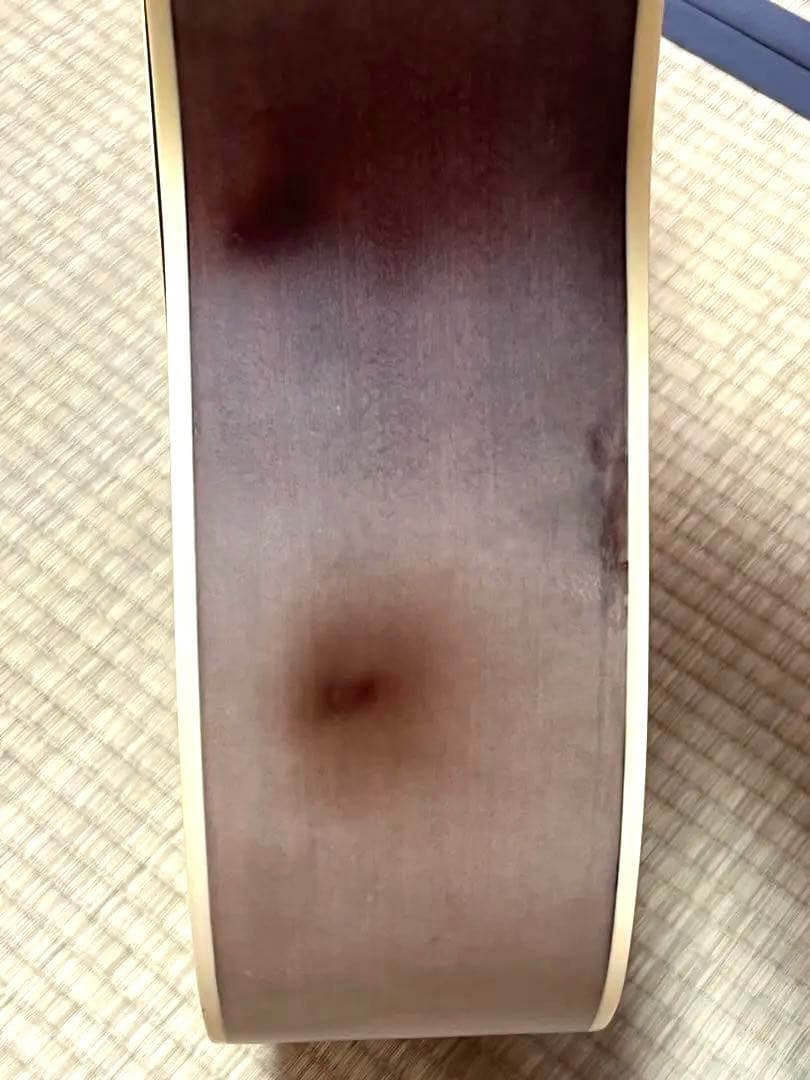 アコースティックベース　URIEL