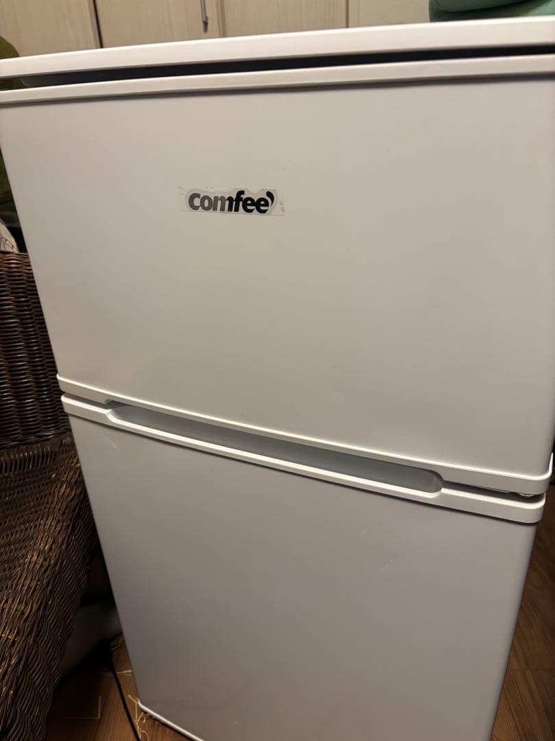 comfee 冷蔵庫 ホワイト 引き出し式冷藏室