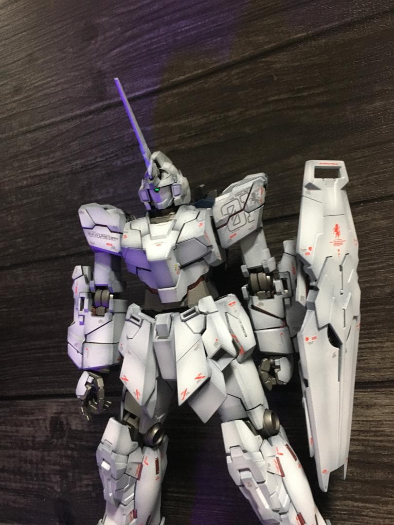 近日処分予定 　MG 1/100 RX-0 ユニコーンガンダム　塗装完成品