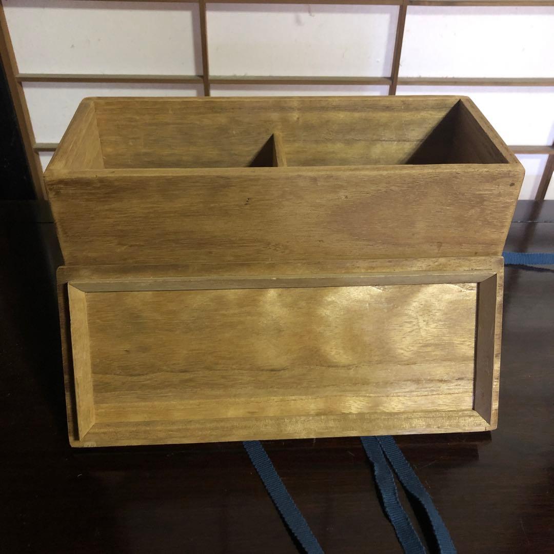 蔵の中にあった牙彫爵形置物一対桐箱付き