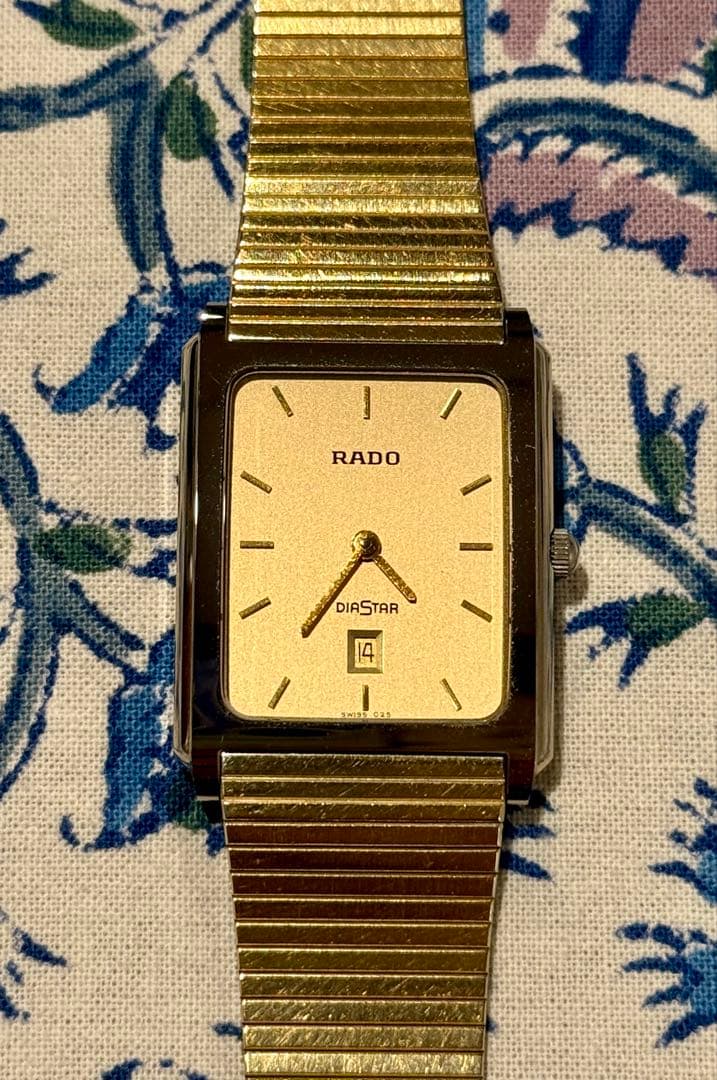 RADO DiaStar 金色側時計