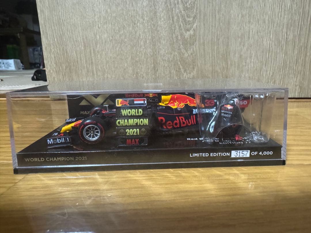ミニチャンプス　1/43 レッドブル　マックス・フェルスタッペン