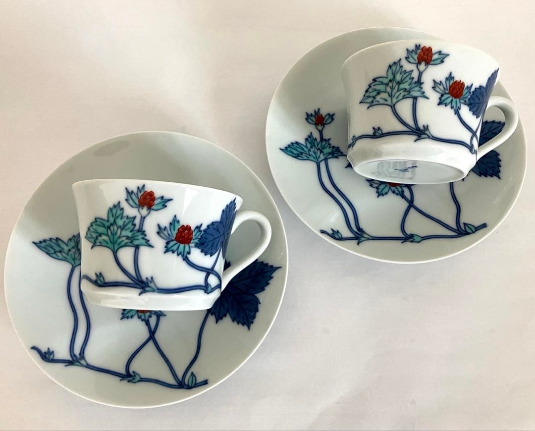 極美品★今泉今右衛門★2客★錦苺絵紅茶碗★カップ＆ソーサー★有田焼★ARITA