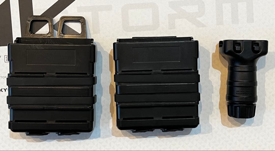 東京マルイ　次世代電動ガン　AKホワイトストーム