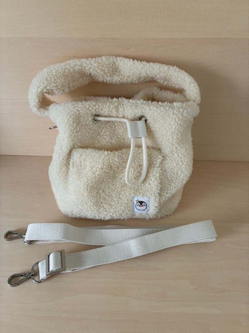 イ・ジュノまた会える日 inソウル ボア ペンペン PenPen バッグ