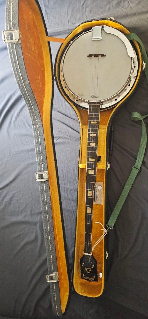 バンジョー ハードケース付き