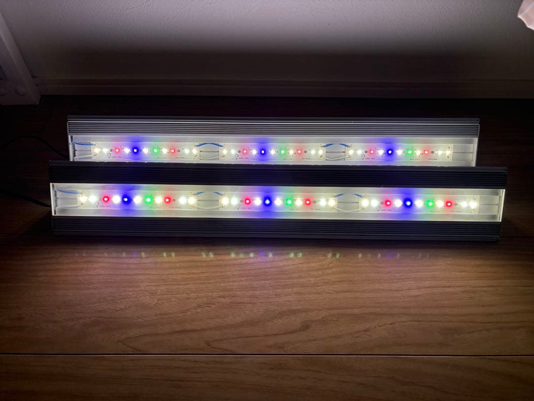 アクロ TRIANGLE LED GROW 60cm ２本セット