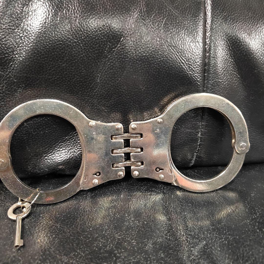 金属製 手錠 鍵付き