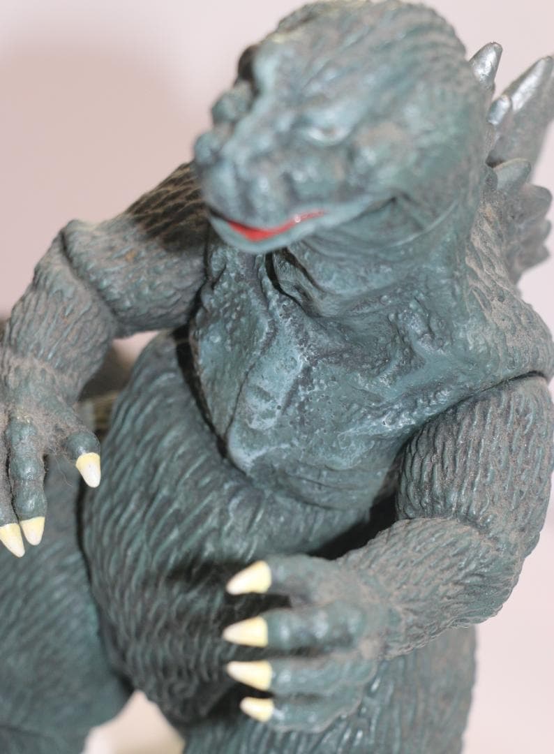 ゴジラ（１９６２年キンゴジ版）フィギャー　全高：約２７㎝　完成品　中古品