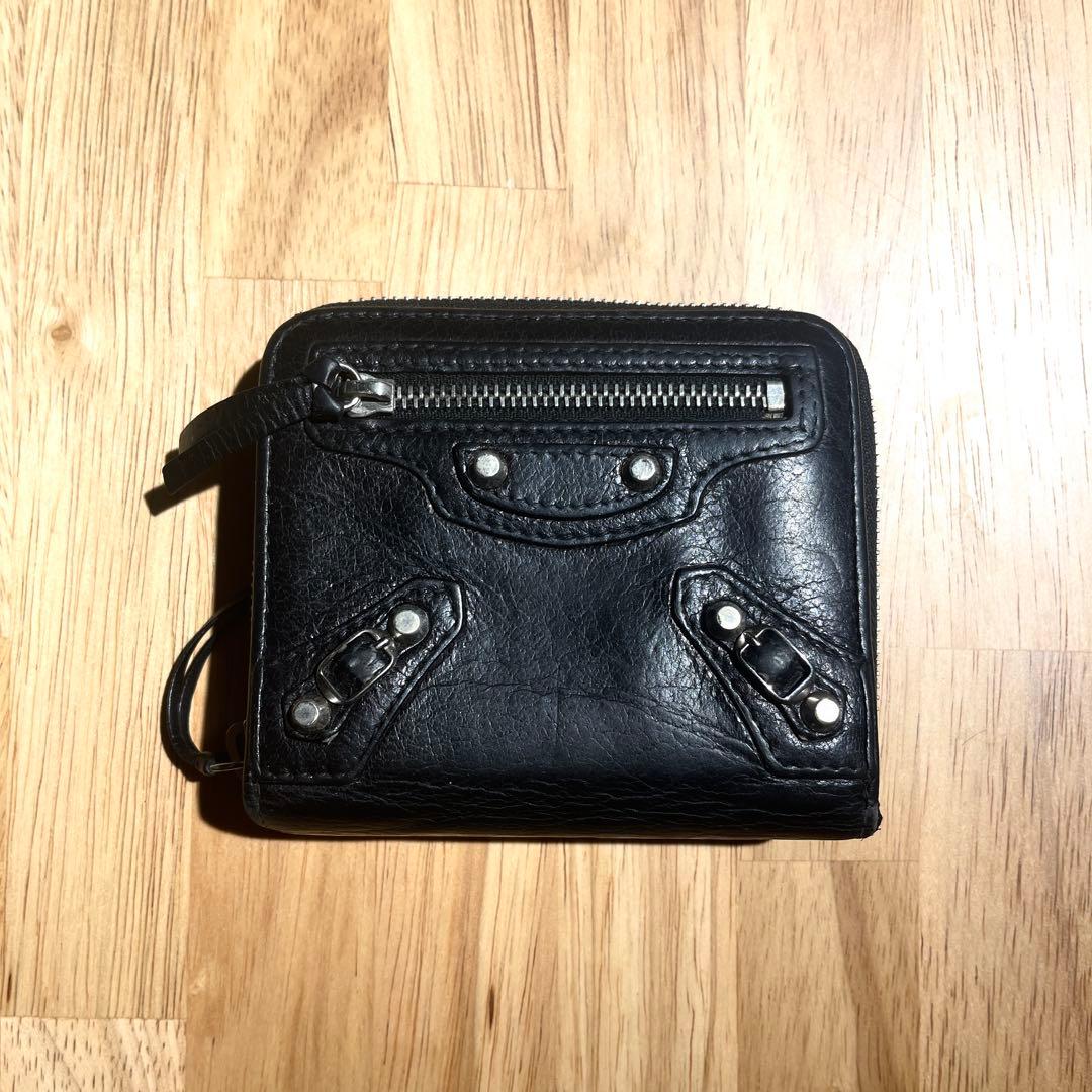 バレンシアガ BALENCIAGA 二つ折り財布 ブラック✳︎