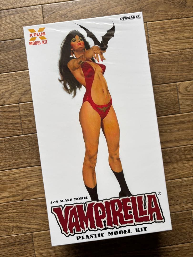 ヴァンピレラ1/8スケール プラスチックモデルキット