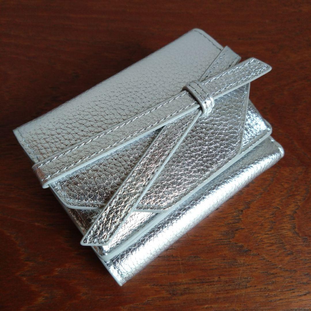 TOV　トーヴ　リボンデザイン　三つ折り財布　ミニウォレット　シルバー　イエナ