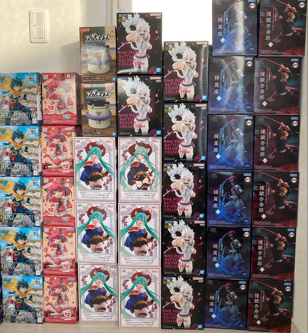 最新フィギュア　37体セット　初音ミク　鬼滅の刃