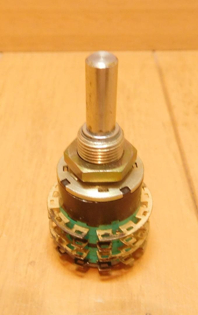 ロータリスイッチ　RS 321 385 -806