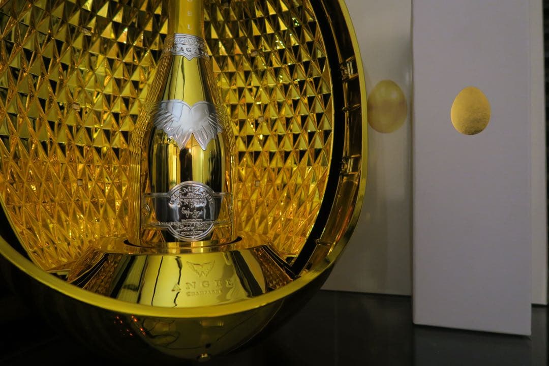 エンジェル ヴィンテージ 2008年 ゴールド エッグ シャンパン ケース付き