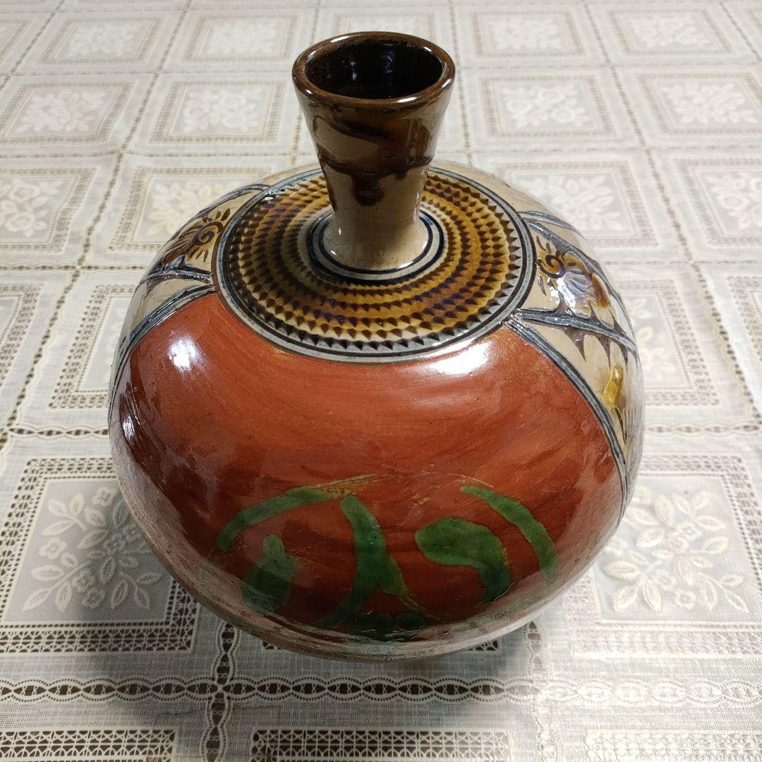 壺屋焼 新垣勲 『魚紋·赤絵　花瓶』