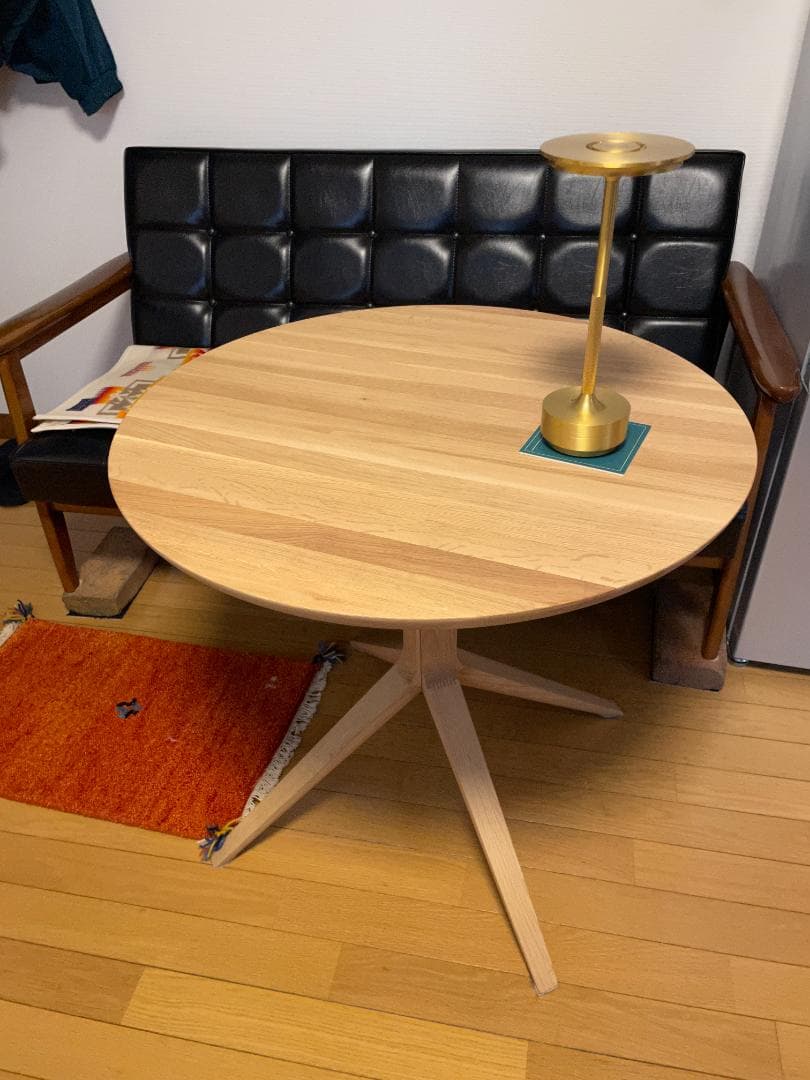 カリモクニュースタンダード　スカウトビストロテーブル