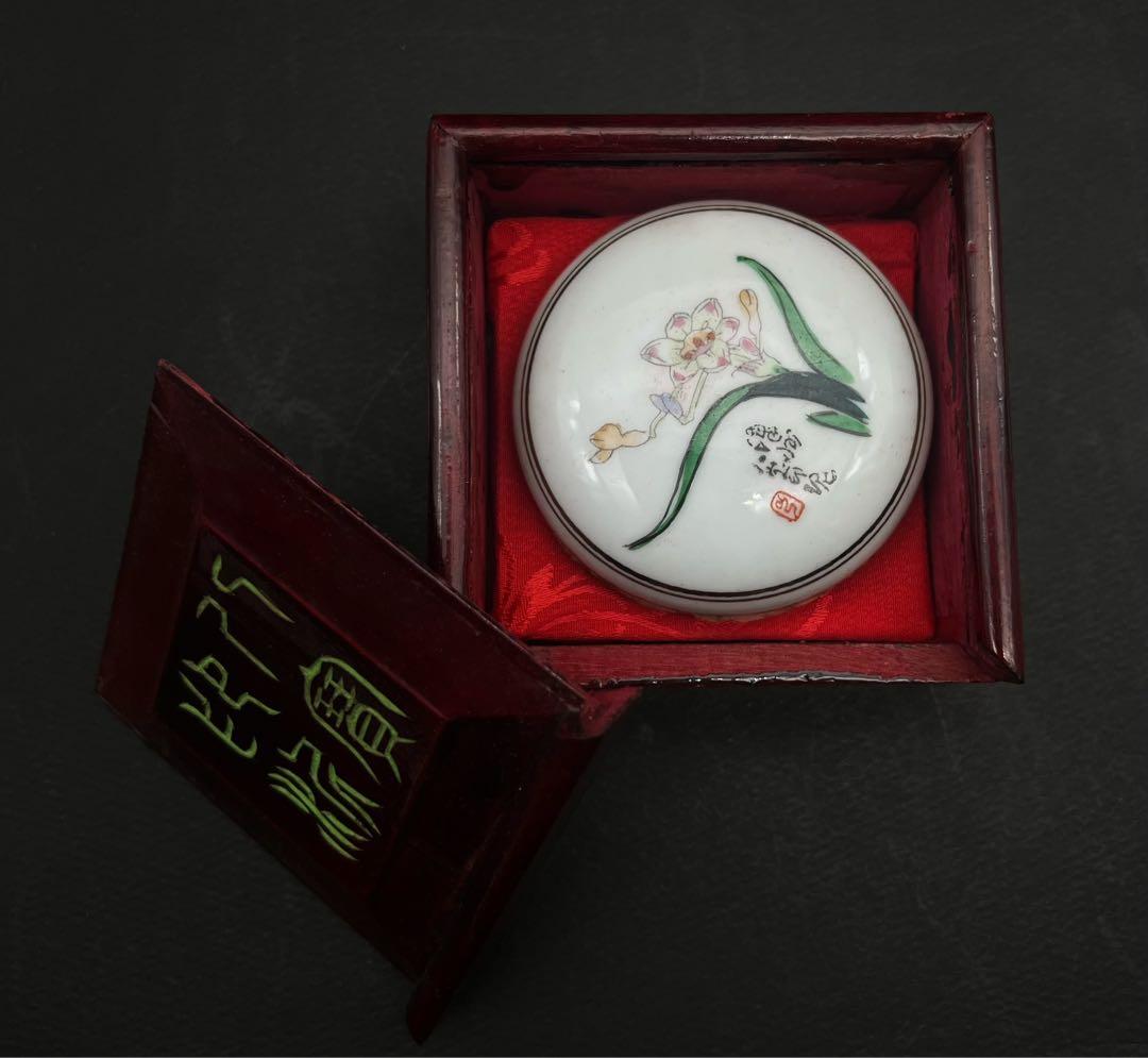 中国美術　州八宝印泥 上品 朱肉 書道具 文房具 箱付き