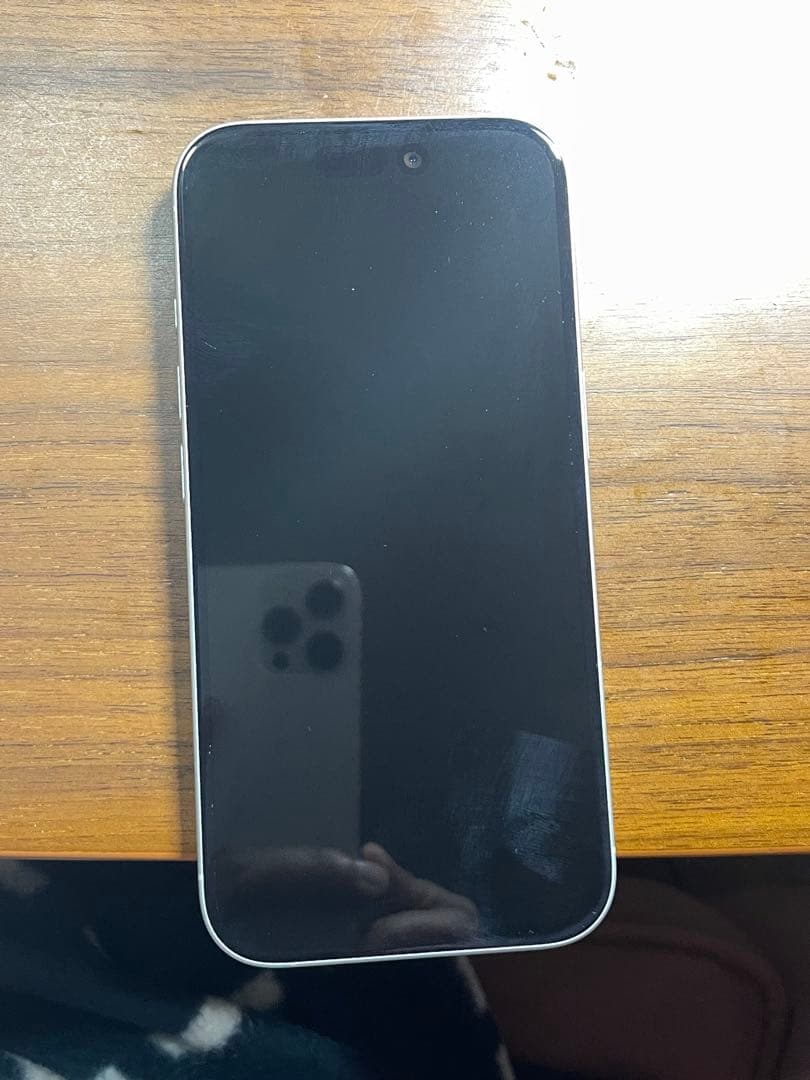 Apple iPhone 16 256GB ホワイト 94％超美品