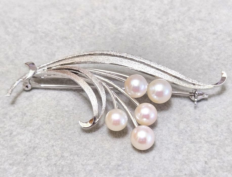MIKIMOTOミキモト パール SILVER　ブローチ　42315