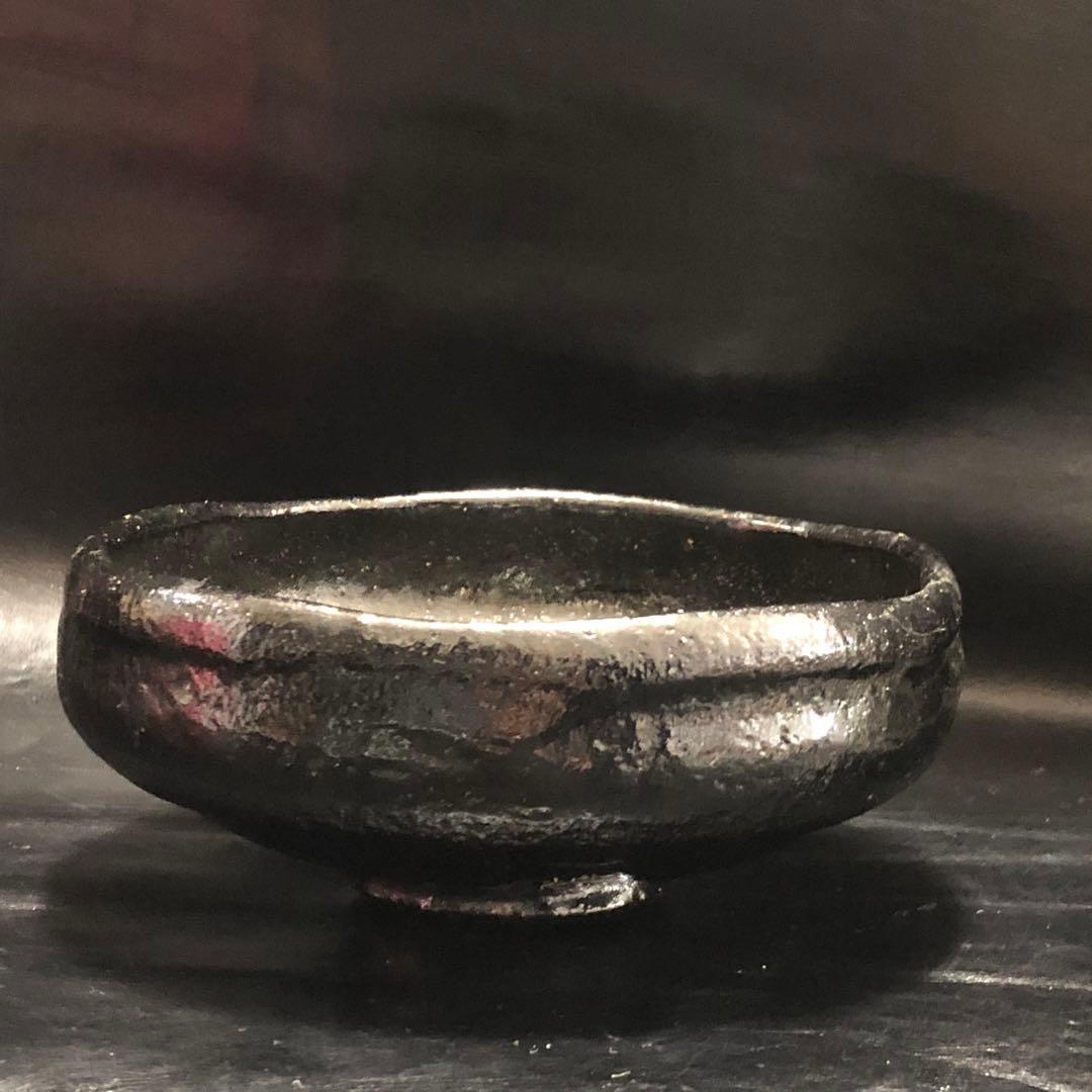 美しい古美術◆蔵から黒楽の夏茶碗の抹茶茶碗が出て来ました。