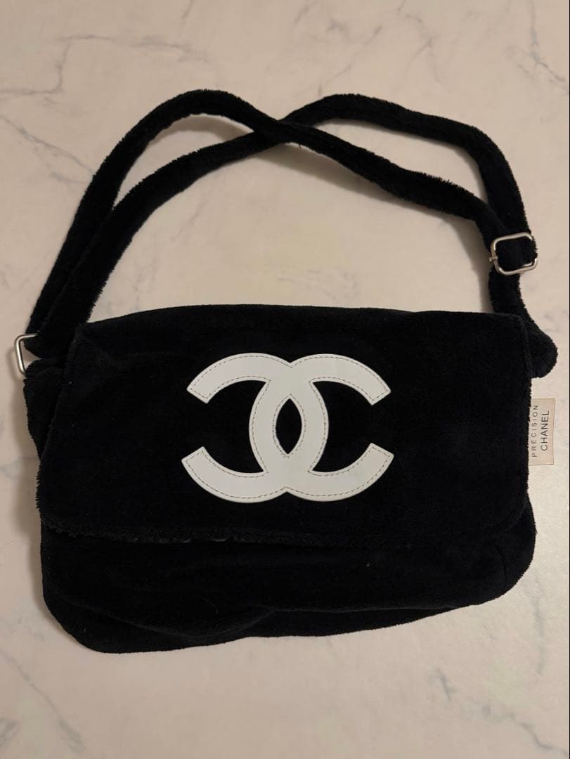 CHANEL 黒 ショルダーバッグ フリース