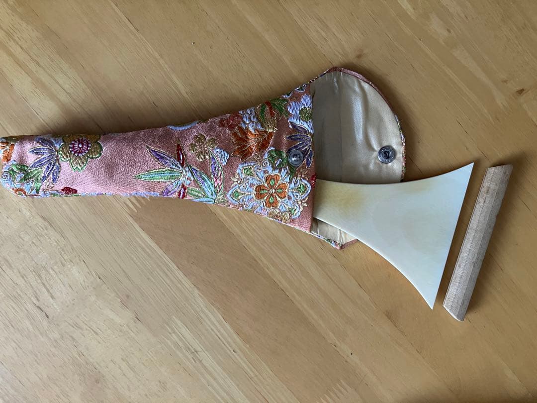 長唄三味線　天然素材　樫の撥25匁に近いサイズ