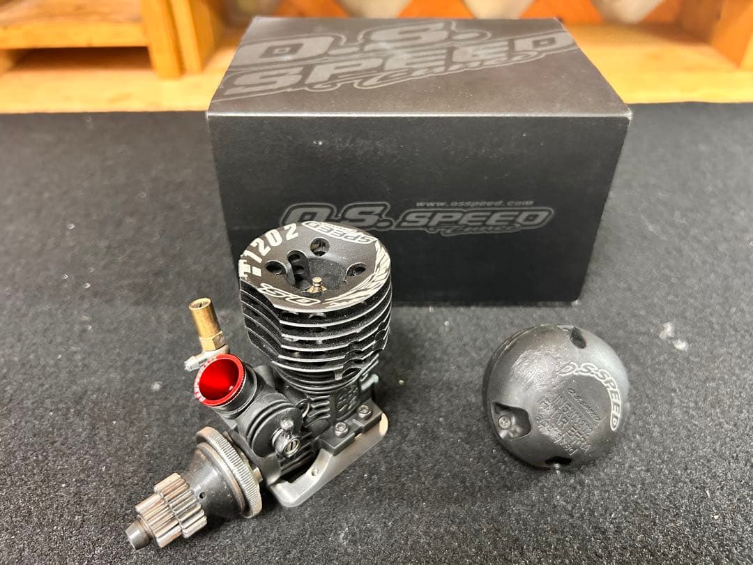 O.S. SPEED T1202 エンジン