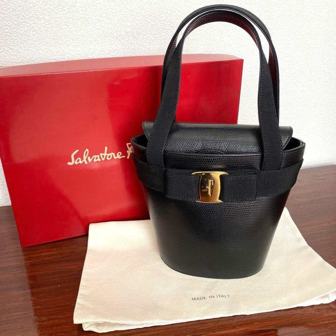 Salvatore Ferragamoハンドバッグ ヴァラリボン バケツバケット