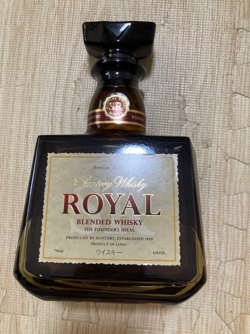 【未開栓　1本2980円】サントリー ローヤル 700ml 7本セット