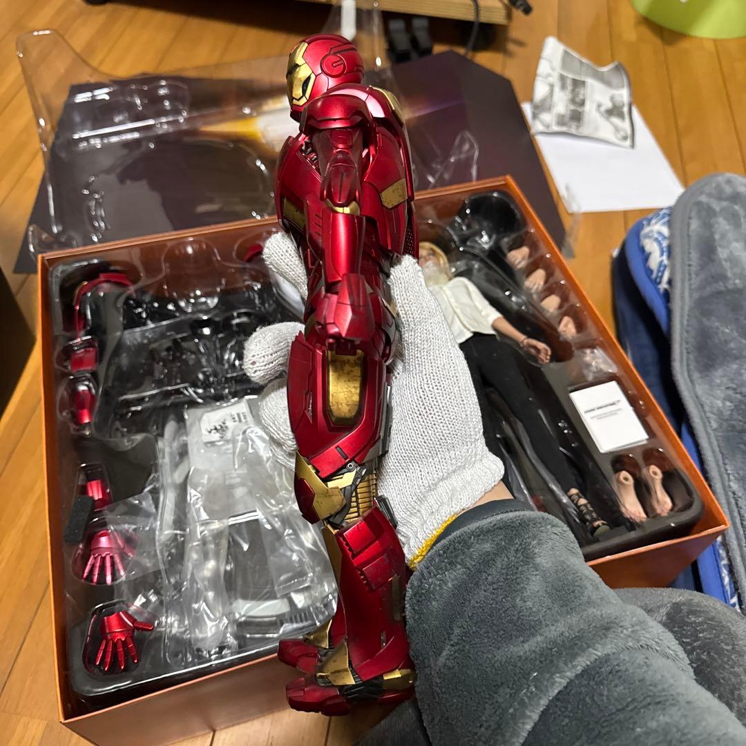 アイアンマン ペッパーポッツ& Mark IX ホットトイズフィギュア