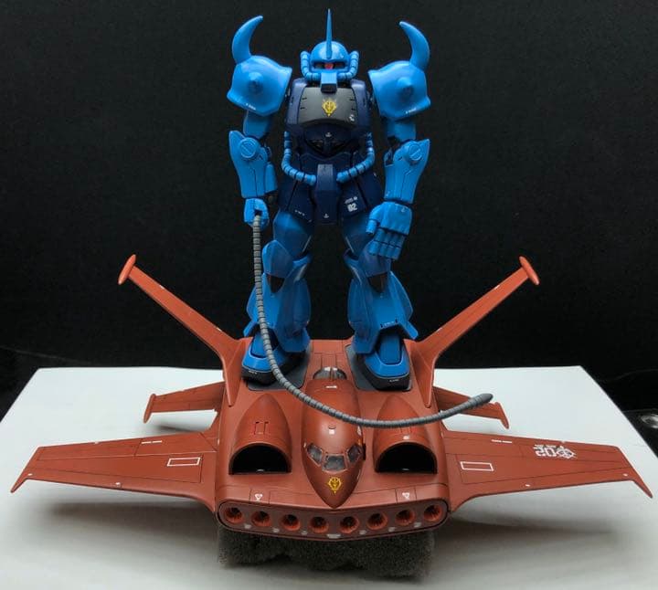 旧キットのドダイとリバイブ版グフ完成品