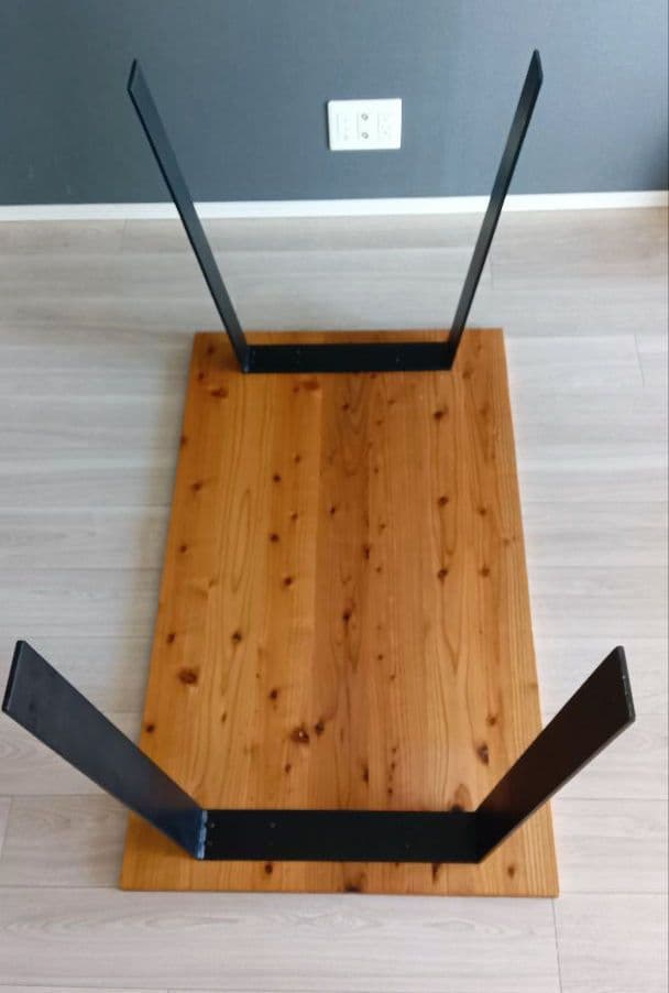 kanademono　カナデモノ　ダイニングテーブル　作業台　杉×アイアン脚