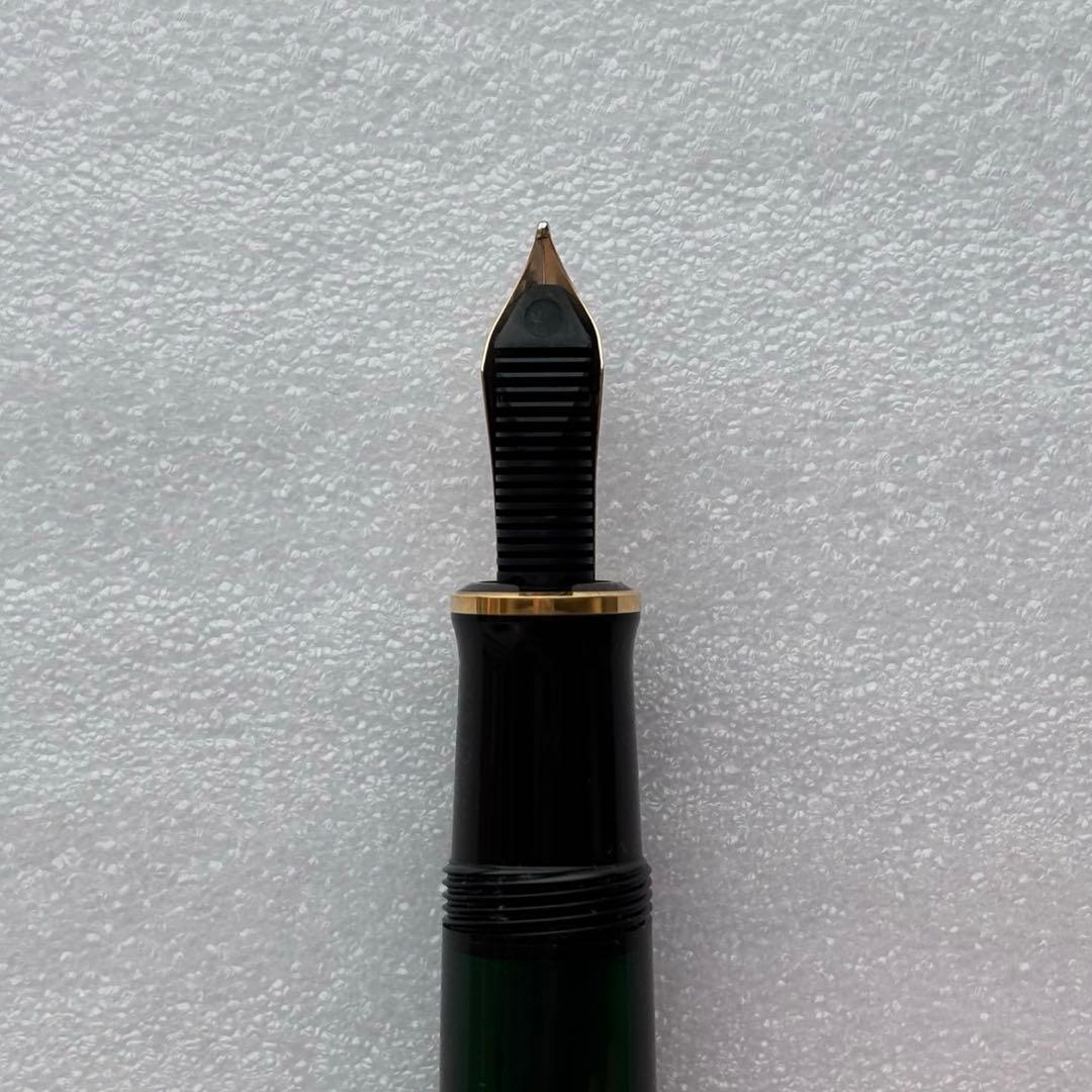 ペリカン　スーべレーン　M400 F 細字　ブラック　箱付き　ゴールド