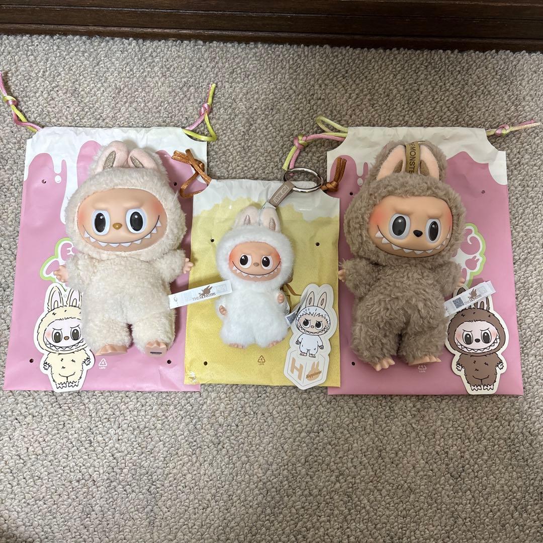 ラブブぬいぐるみ