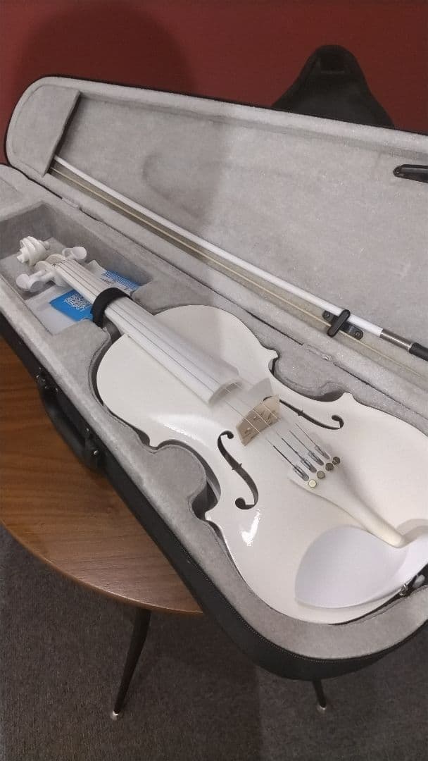 お値下げしました！白バイオリン　ケース付き★親子セット2台で13000円