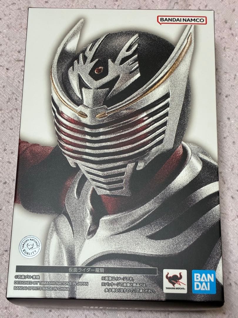 S.H.Figuarts　真骨彫製法　仮面ライダー龍騎 真骨頂