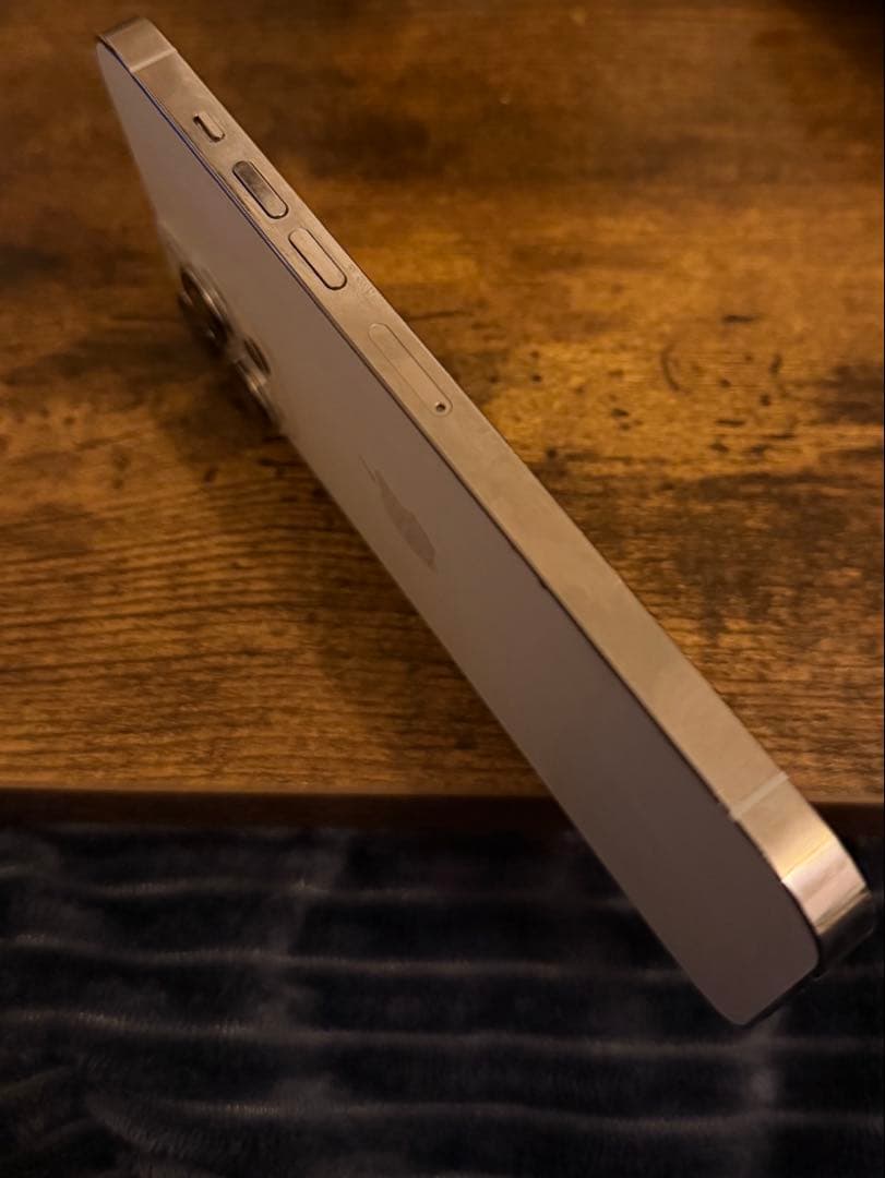 X*n様 iPhone 13 Pro Max 256GB シルバー　箱あり　割れ