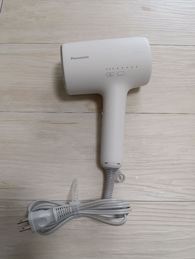 パナソニック ナノケア Panasonic EH-NA0J 23年製 WH 05