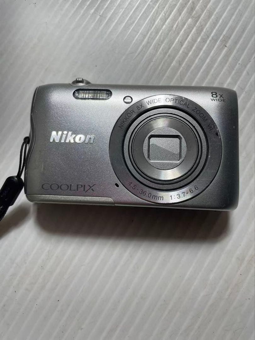 Nikon COOLPIX A300 8倍光学ズーム