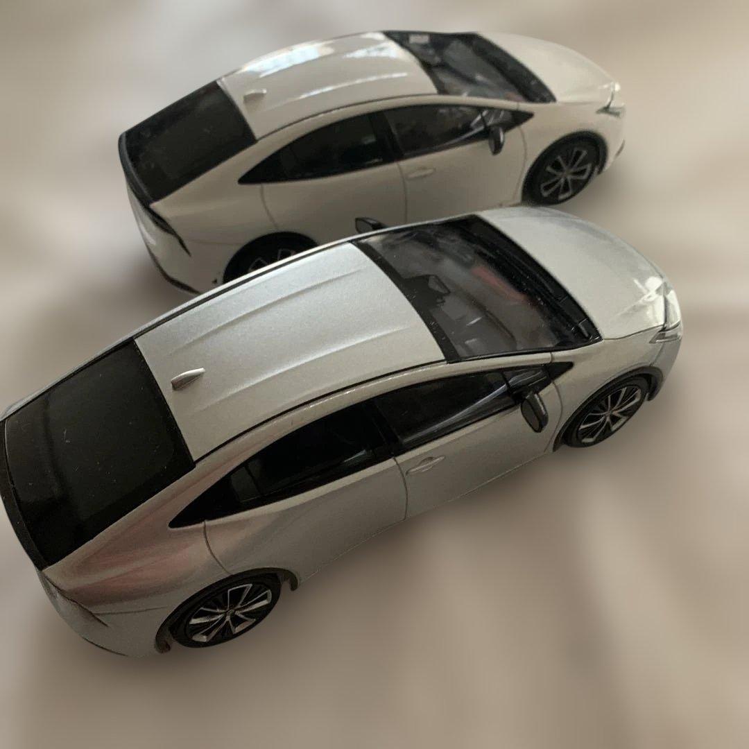トヨタ新型プリウス　カラーサンプルミニカー1/30スケール